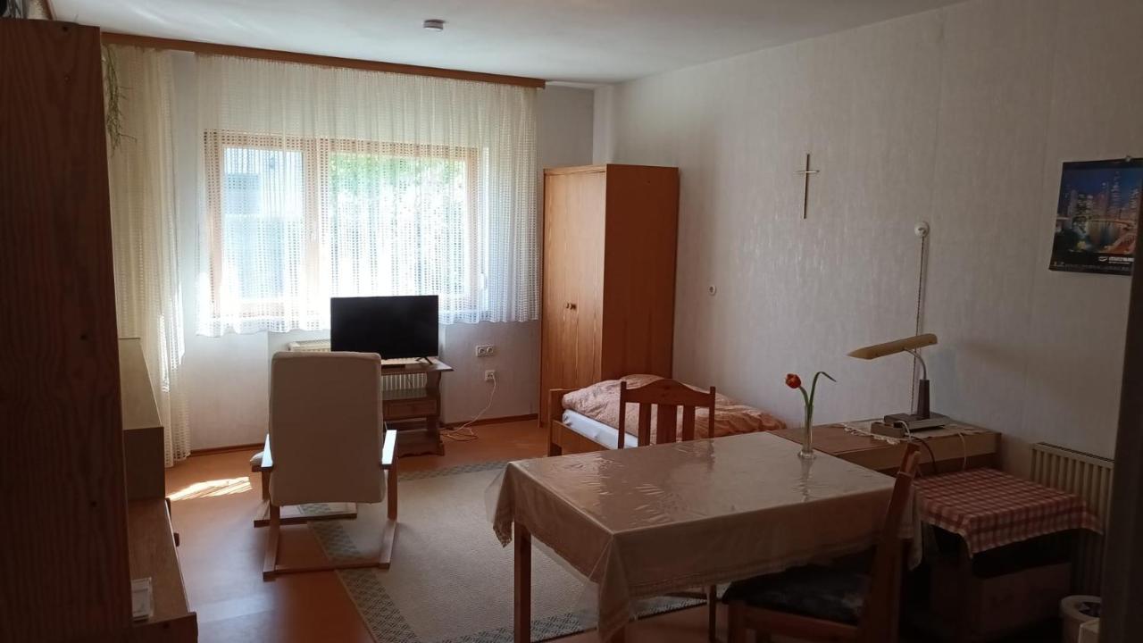 Tussenhausen Gaestehaus Drexel מראה חיצוני תמונה